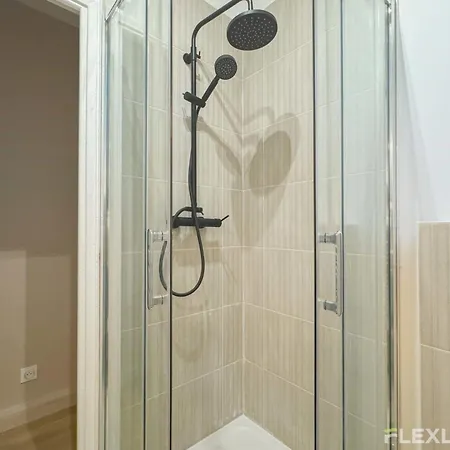 בית נופש Flexliving - 99 Felix Faure - *